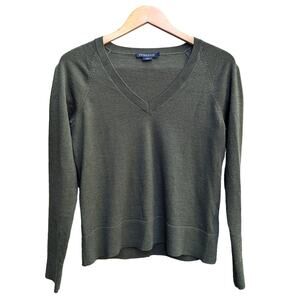 Pendleton Olive Green Wool V-Neck Sweater Size Small